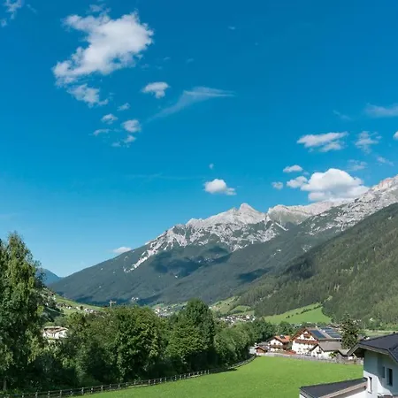 Alpen Loft Апартаменты Нойштифт-им-Штубайталь
